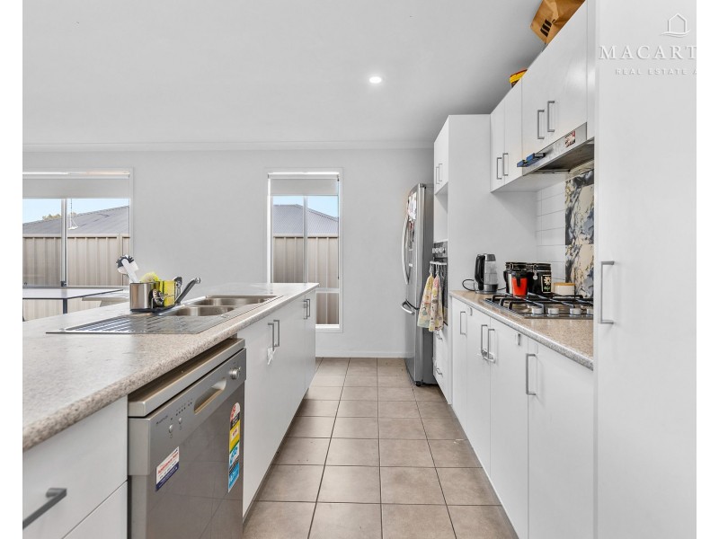 17A Sunvale Crescent, Estella NSW 2650