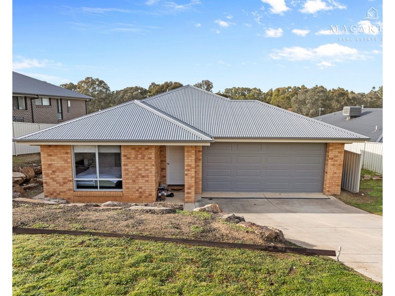 17A Sunvale Crescent, Estella NSW 2650