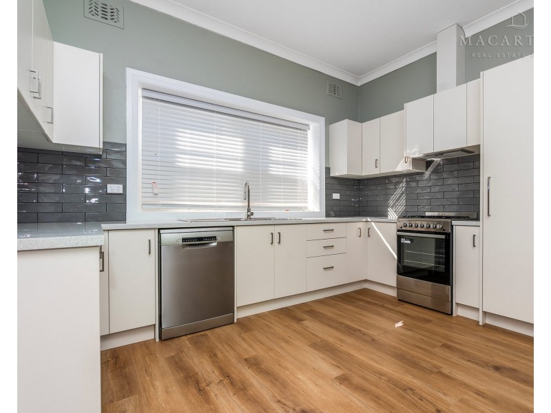 14 Darlow Street, Wagga Wagga NSW 2650