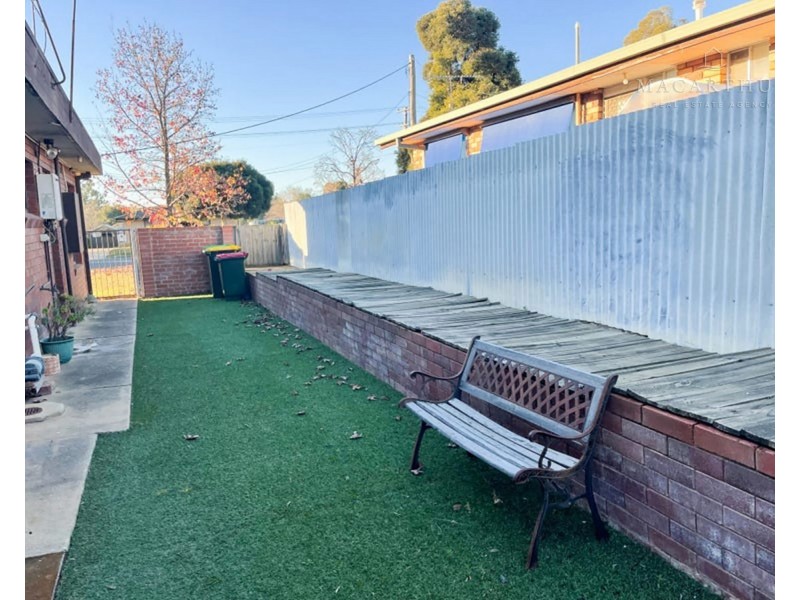 2/270 Fernleigh Road, Ashmont NSW 2650