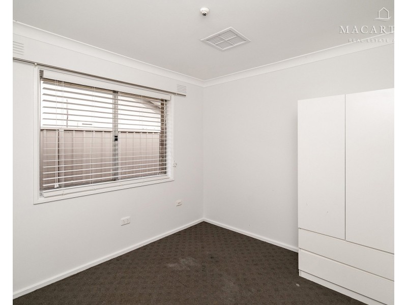 7 Nandina Avenue, Lake Albert NSW 2650