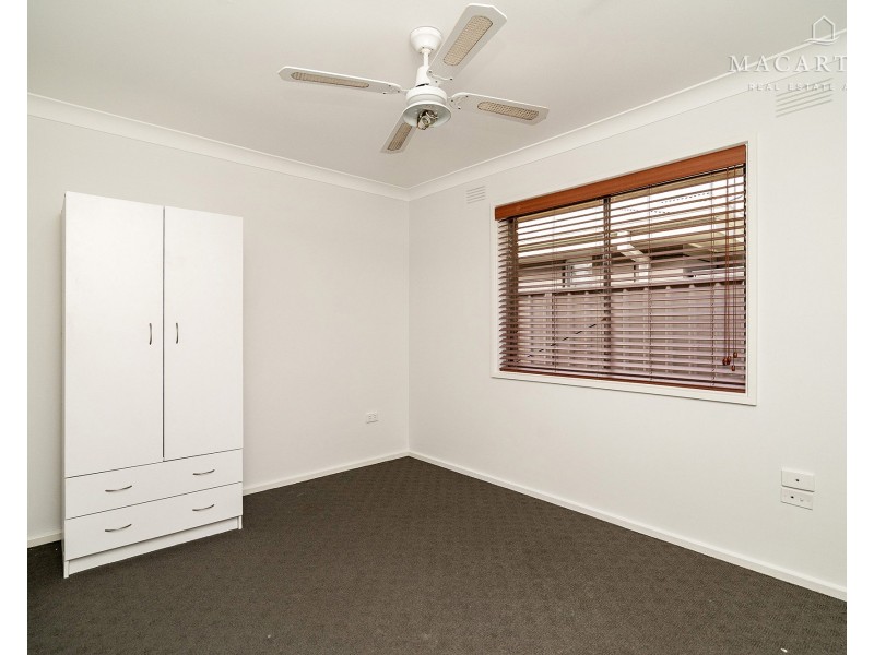 7 Nandina Avenue, Lake Albert NSW 2650