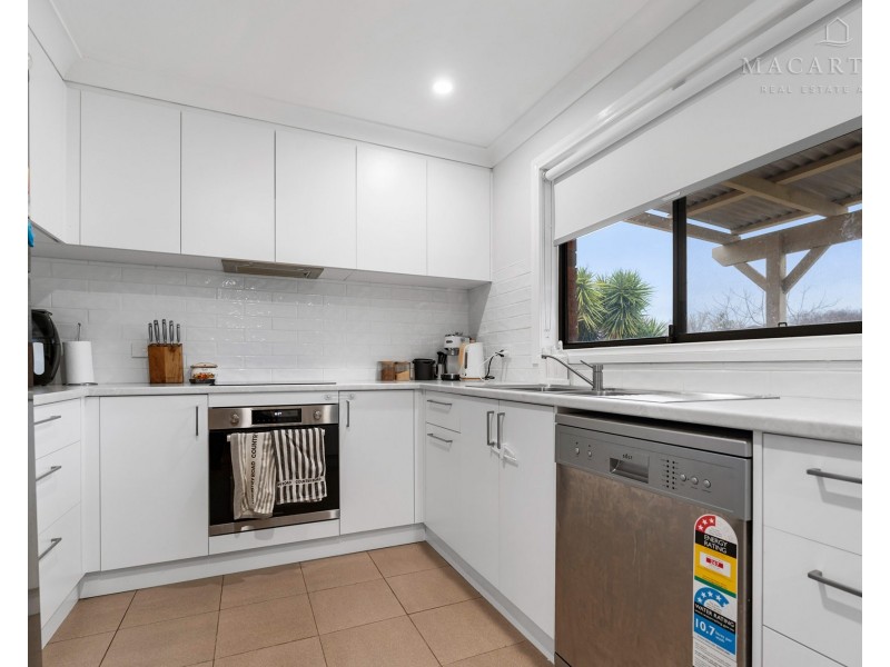 48 Yentoo Drive, Glenfield Park NSW 2650