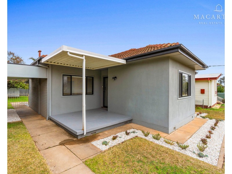48 Ceduna Street, Mount Austin NSW 2650
