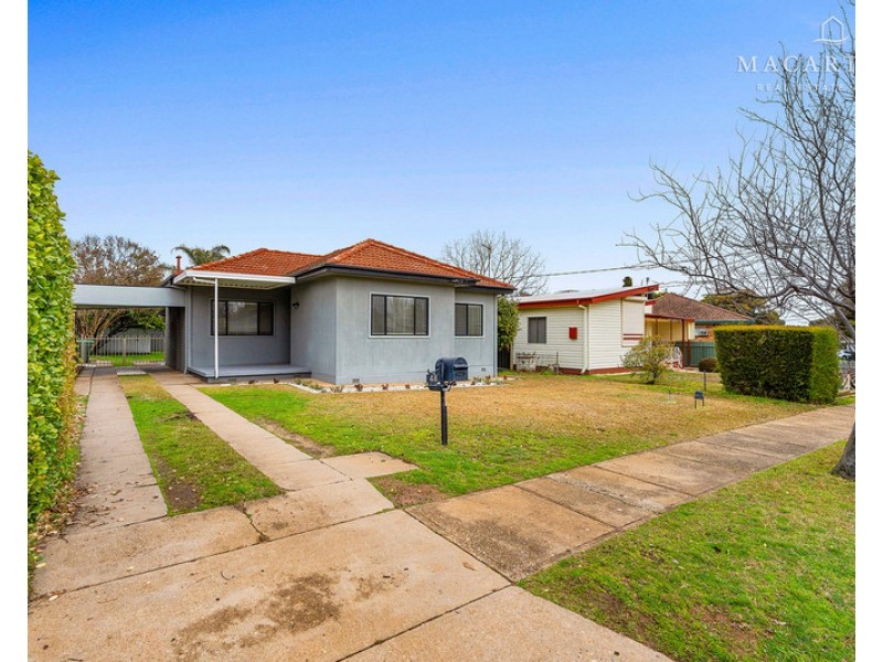 48 Ceduna Street, Mount Austin NSW 2650