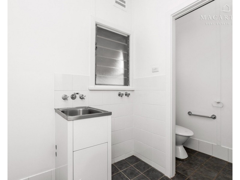 48 Ceduna Street, Mount Austin NSW 2650