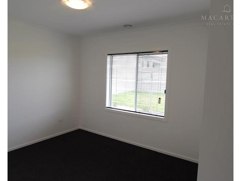 12 Durack Circuit, Boorooma NSW 2650