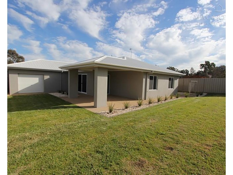 12 Durack Circuit, Boorooma NSW 2650