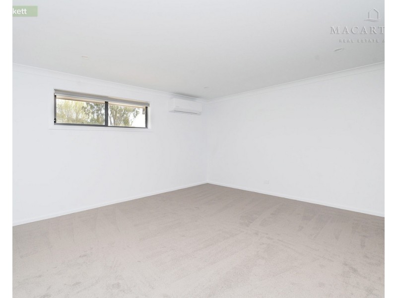 1/5 Lockett Place, Tolland NSW 2650