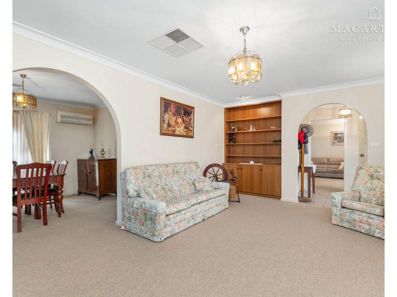 81 Balmoral Crescent, Lake Albert NSW 2650