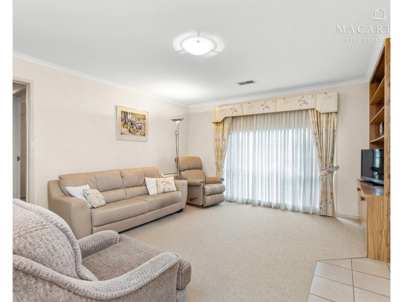 81 Balmoral Crescent, Lake Albert NSW 2650