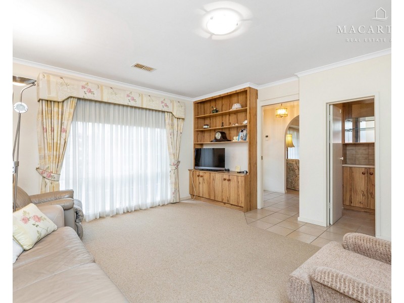 81 Balmoral Crescent, Lake Albert NSW 2650