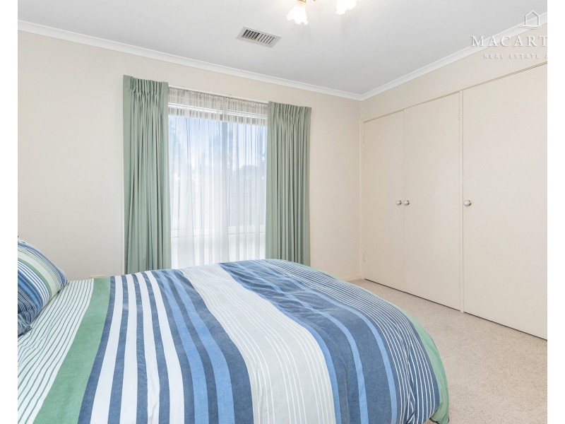 81 Balmoral Crescent, Lake Albert NSW 2650
