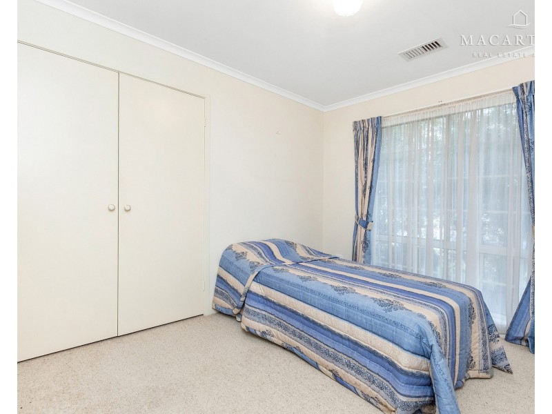 81 Balmoral Crescent, Lake Albert NSW 2650
