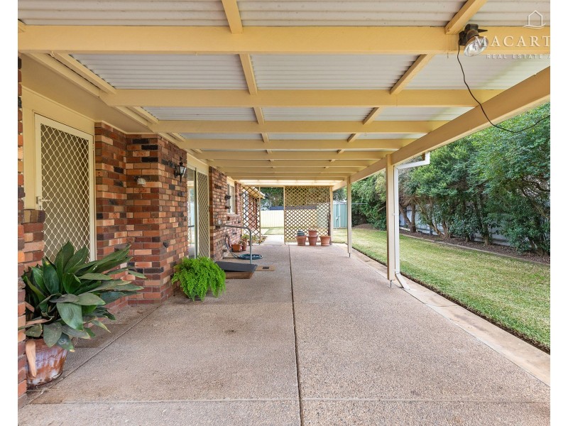 81 Balmoral Crescent, Lake Albert NSW 2650