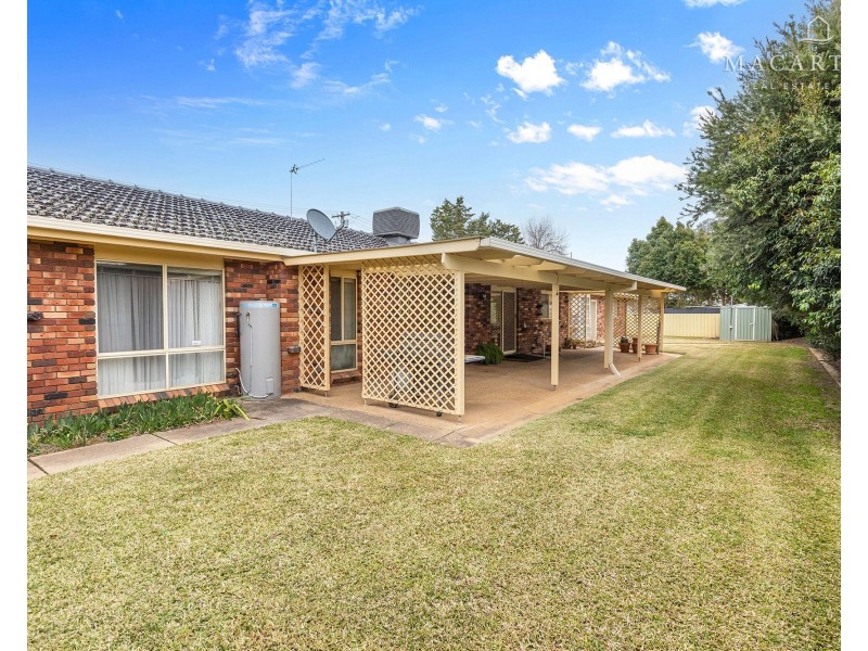 81 Balmoral Crescent, Lake Albert NSW 2650