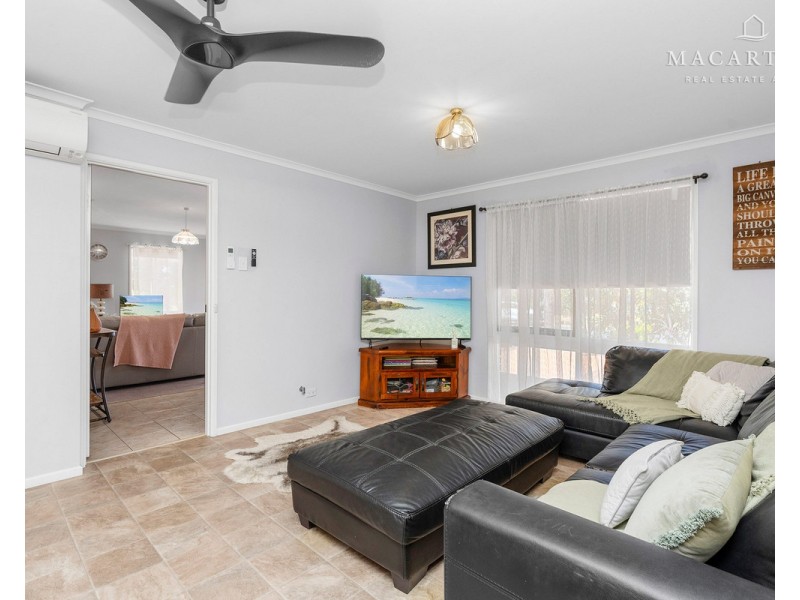 1 Naretha Street, Glenfield Park NSW 2650