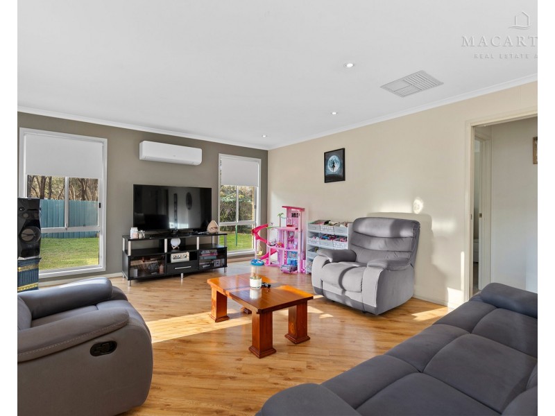 14 Corella Place, Estella NSW 2650
