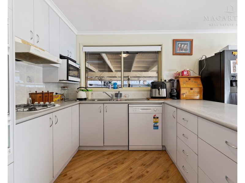 14 Corella Place, Estella NSW 2650