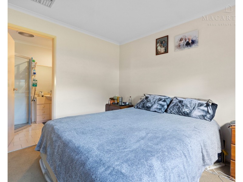 14 Corella Place, Estella NSW 2650
