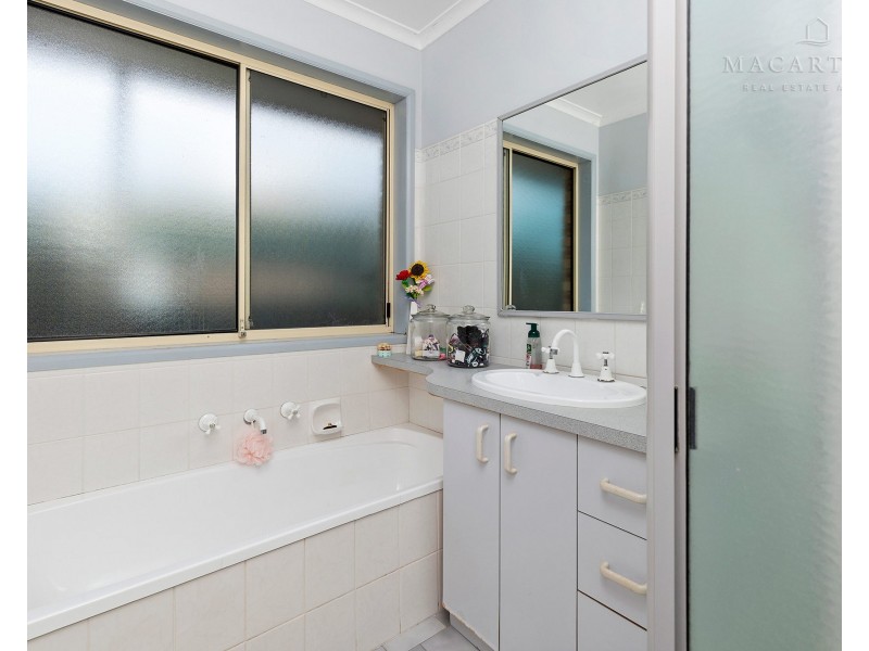 14 Corella Place, Estella NSW 2650