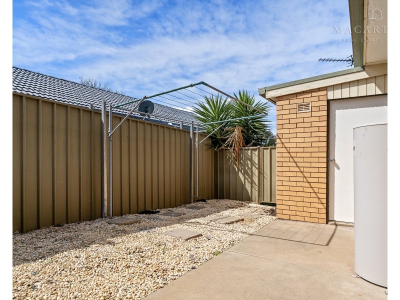 3/35 Willow Street, Kooringal NSW 2650