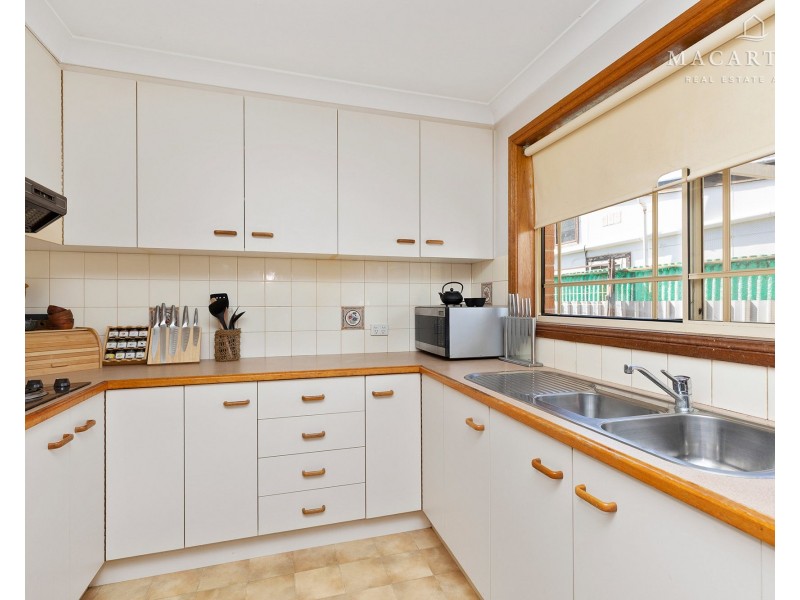 2/210 Gurwood Street, Wagga Wagga NSW 2650
