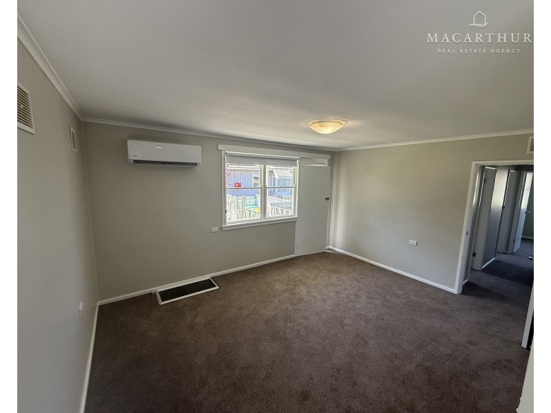 8 Madang Street, Ashmont NSW 2650
