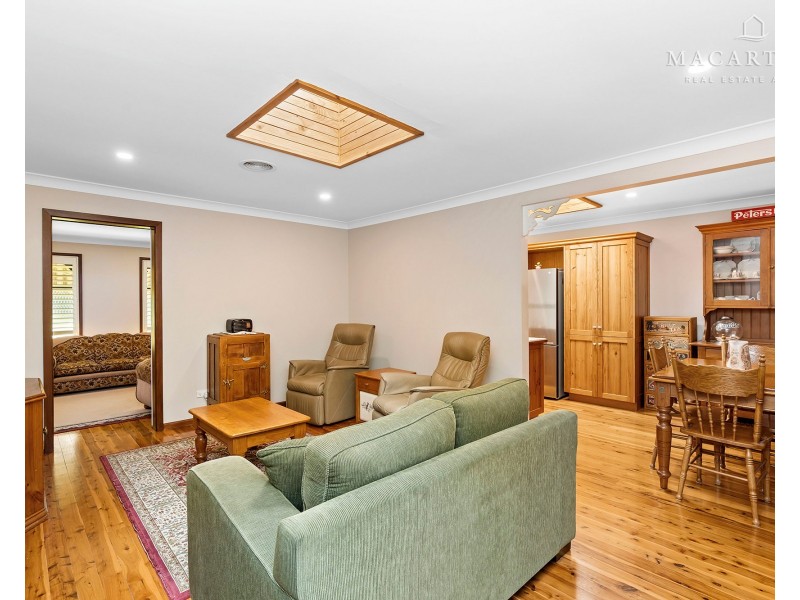 470 Lake Albert Road, Lake Albert NSW 2650