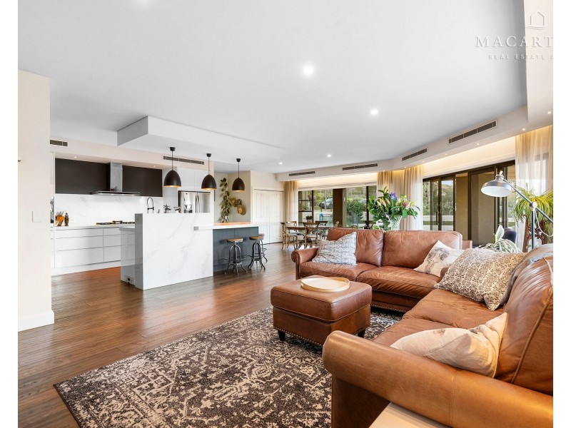 8 Robinia Place, Springvale NSW 2650