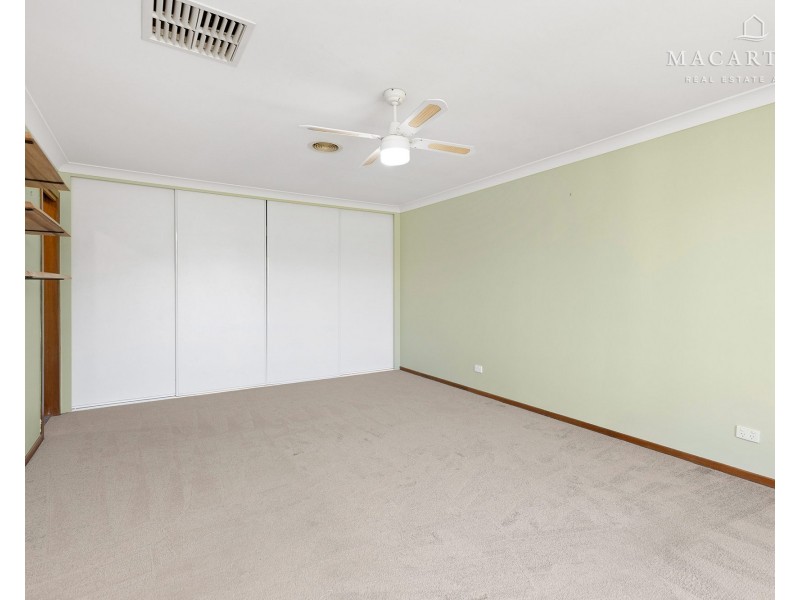 19 Gunn Drive, Estella NSW 2650
