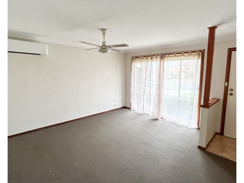 81 Dalman Parkway, Glenfield Park NSW 2650