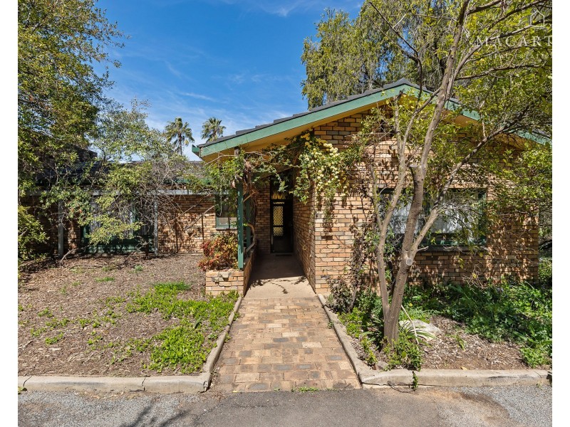 10 Brunskill Road, Lake Albert NSW 2650
