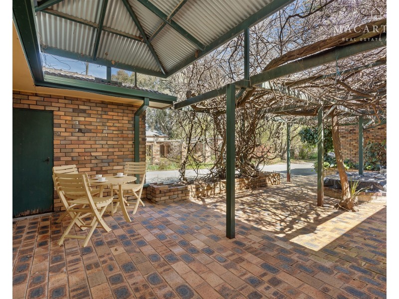 10 Brunskill Road, Lake Albert NSW 2650