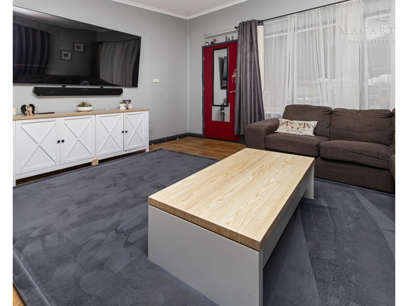 15 Tarakan Avenue, Ashmont NSW 2650