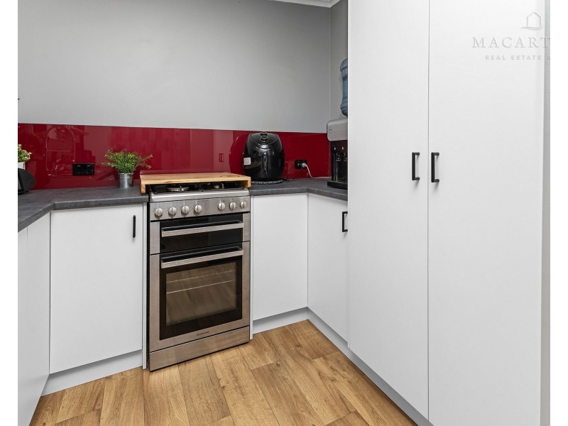 15 Tarakan Avenue, Ashmont NSW 2650