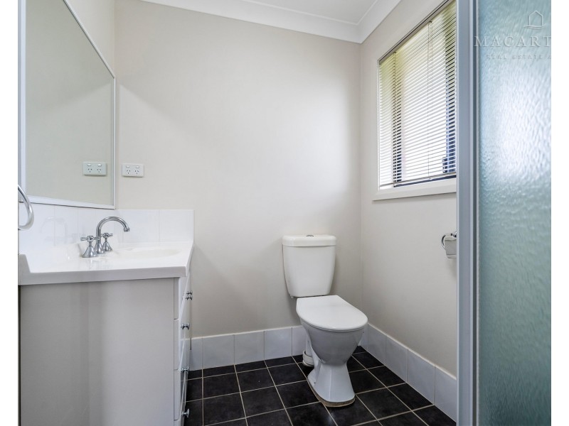 42 Barrima Drive, Glenfield Park NSW 2650