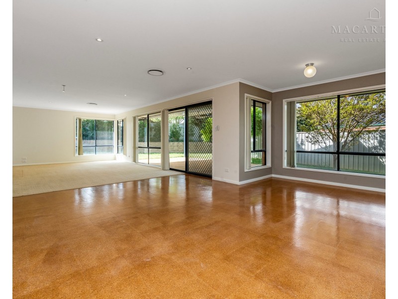 34 McKeown Street, Estella NSW 2650