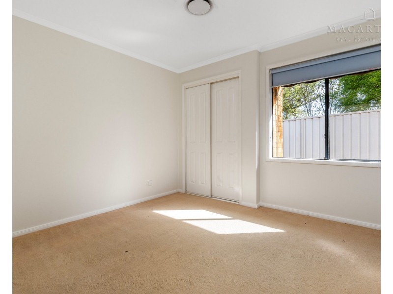 34 McKeown Street, Estella NSW 2650