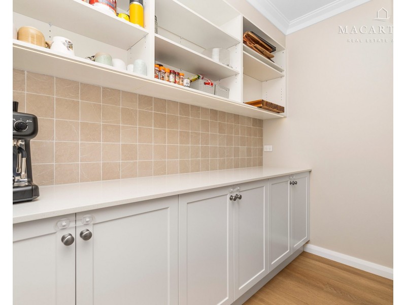 41 Valencia Drive, Gobbagombalin NSW 2650