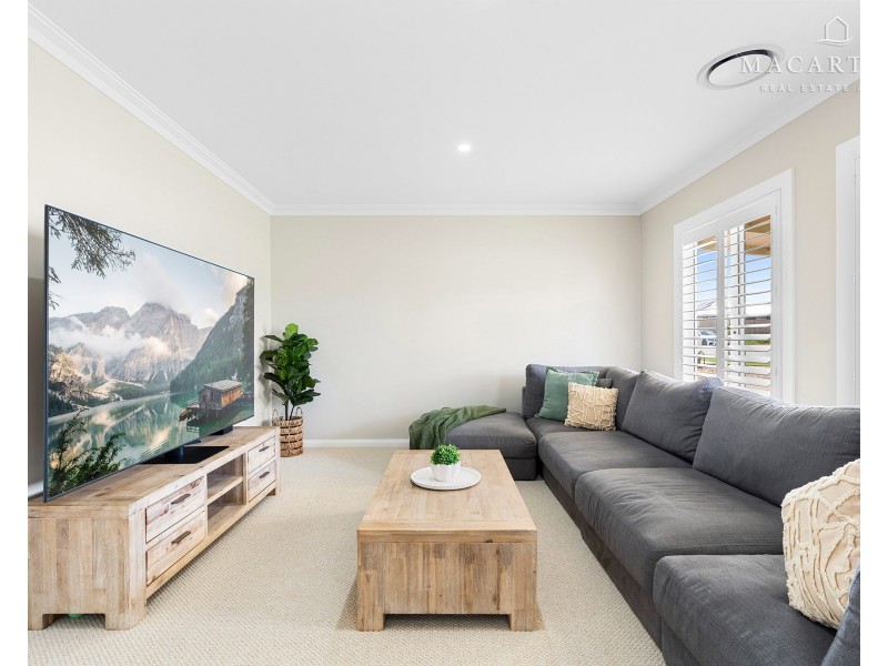 41 Valencia Drive, Gobbagombalin NSW 2650