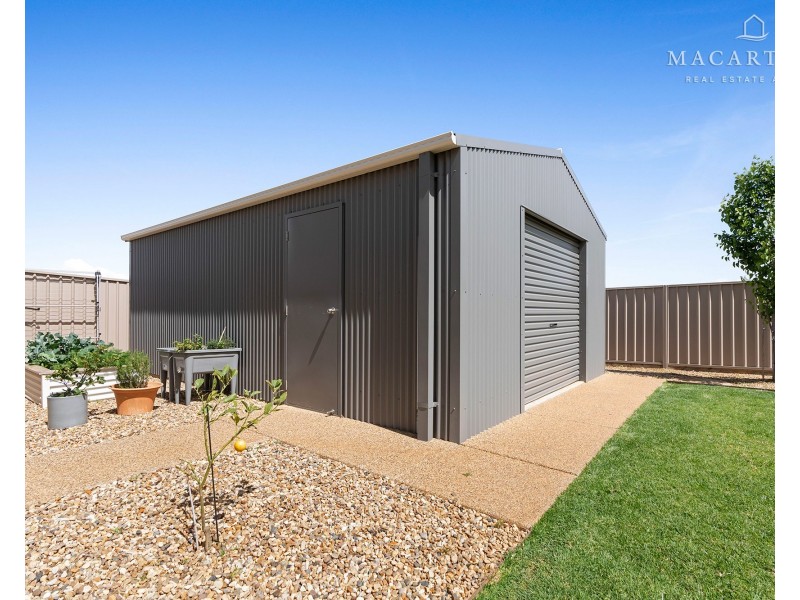 41 Valencia Drive, Gobbagombalin NSW 2650