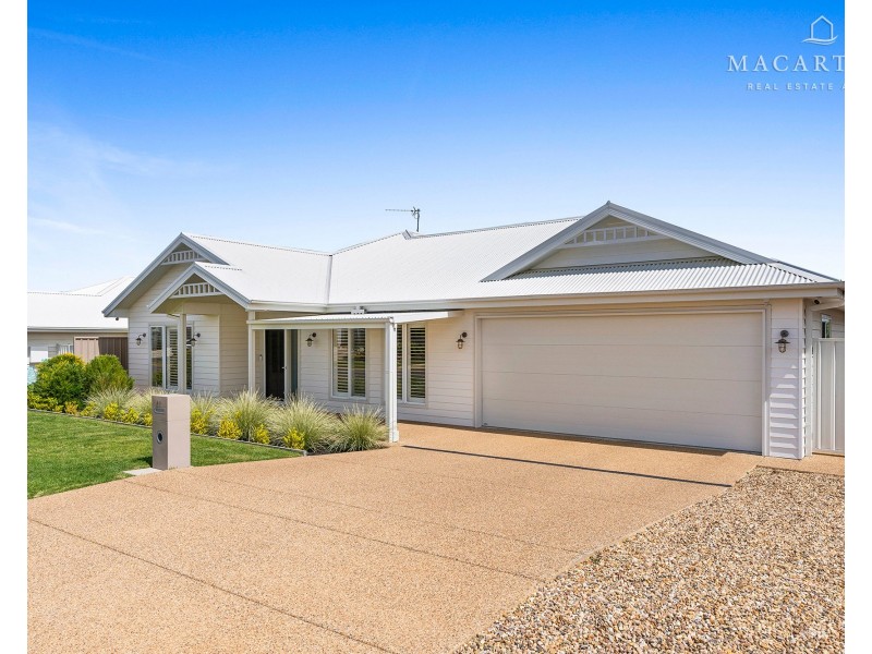 41 Valencia Drive, Gobbagombalin NSW 2650