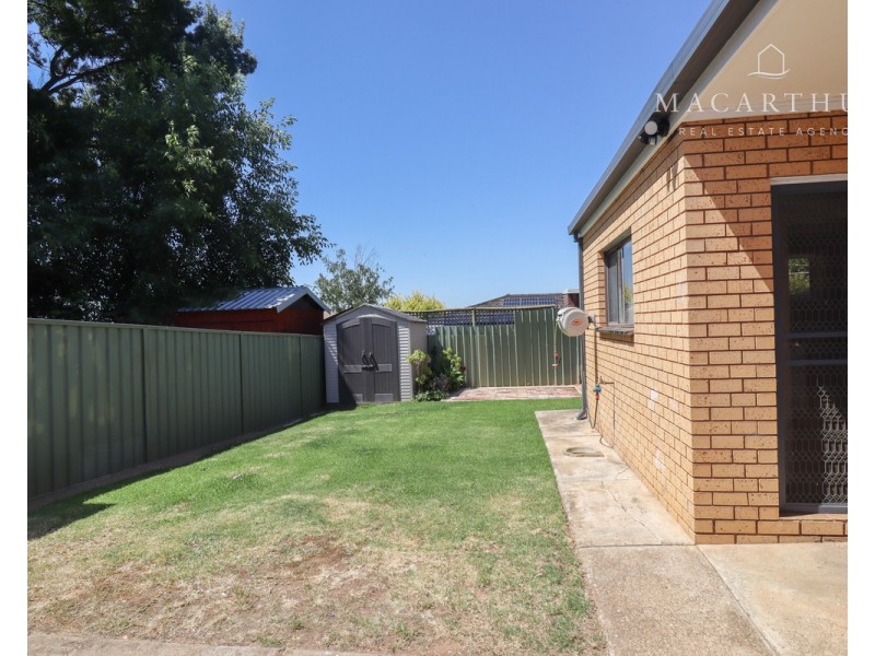 84 Stanley Street, Kooringal NSW 2650