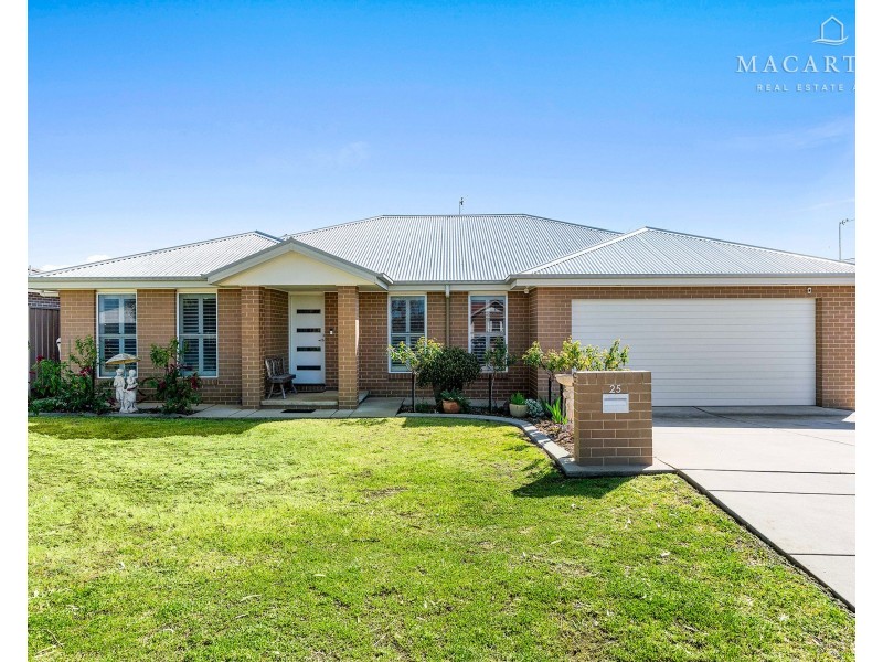 25 Gibson Street, Boorooma NSW 2650