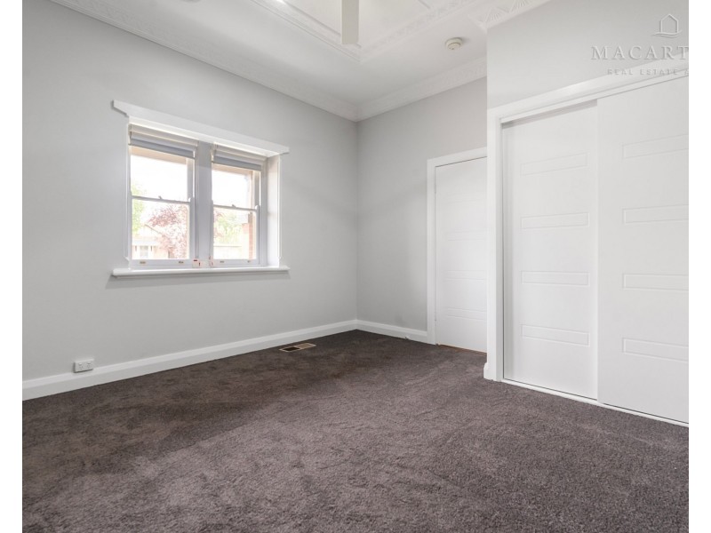 2 Mary Street, North Wagga Wagga NSW 2650