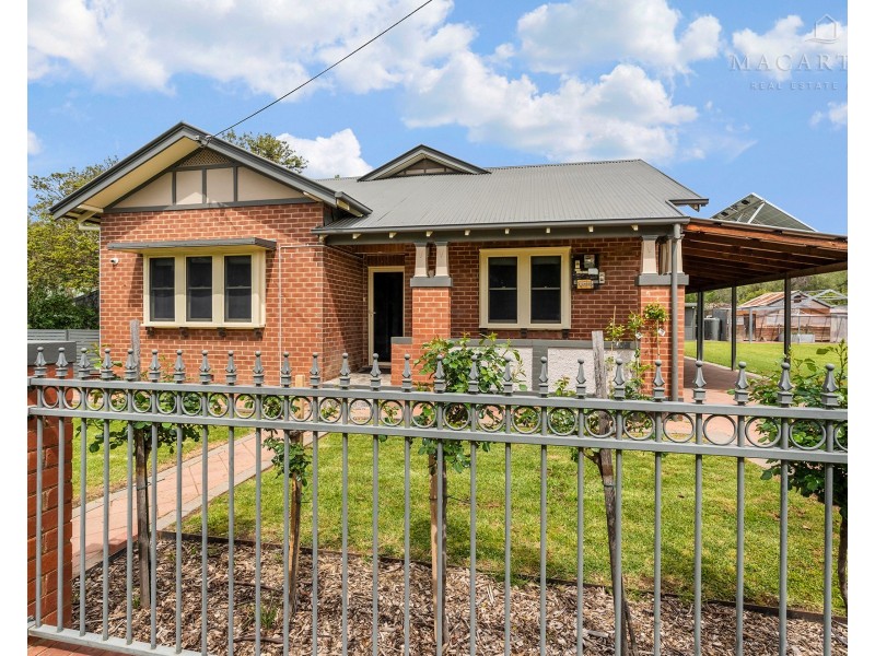 2 Mary Street, North Wagga Wagga NSW 2650