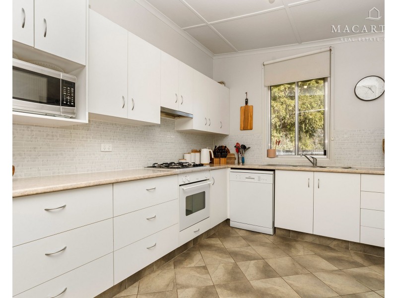 6 Wright Street, Ganmain NSW 2702
