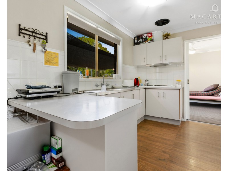 12 Balleroo Crescent, Glenfield Park NSW 2650