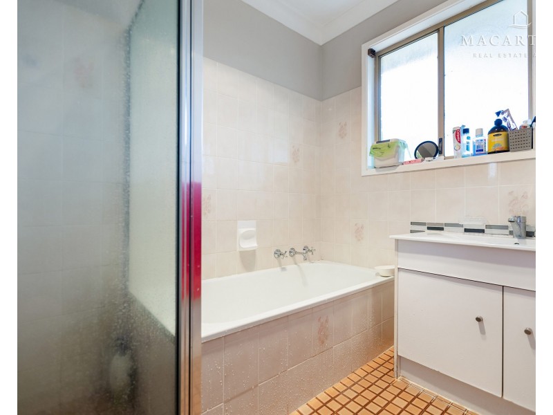12 Balleroo Crescent, Glenfield Park NSW 2650